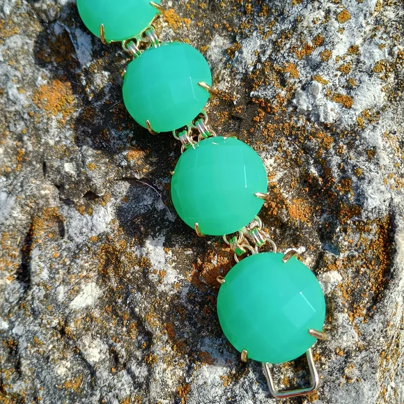 Kendra Scott (retired) chunky faceted Chalcedony Cassie, Preppy Core - Picture 2 of 14